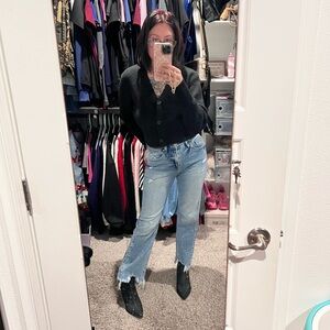 Risen Becky with the Good Clare Jeans